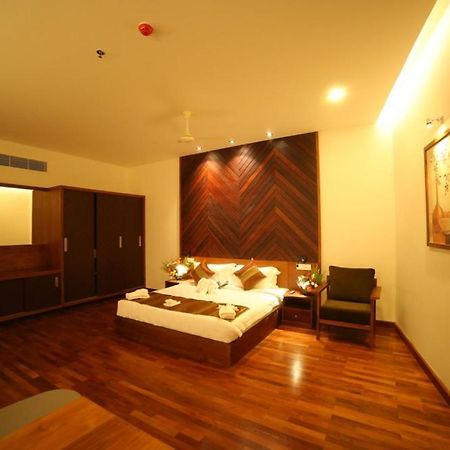 Woodies Bleisure Hotel Kozhikode Exterior foto